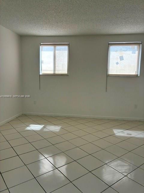 В аренду: $2,400 (2 спален, 2 ванн, 1045 Квадратных фут)