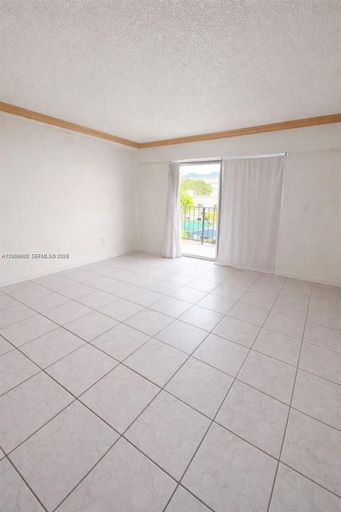 В аренду: $2,575 (2 спален, 2 ванн, 1190 Квадратных фут)