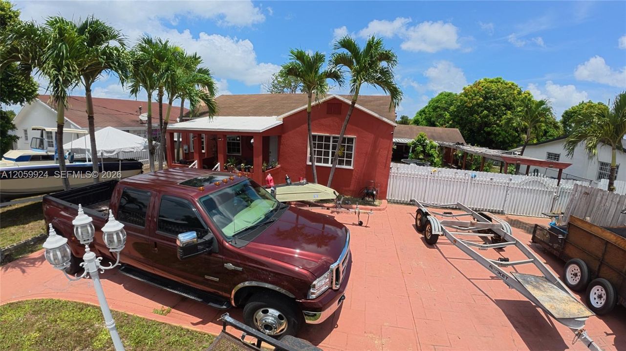 En Venta: $475,000 (4 camas, 3 baños, 1485 Pies cuadrados)