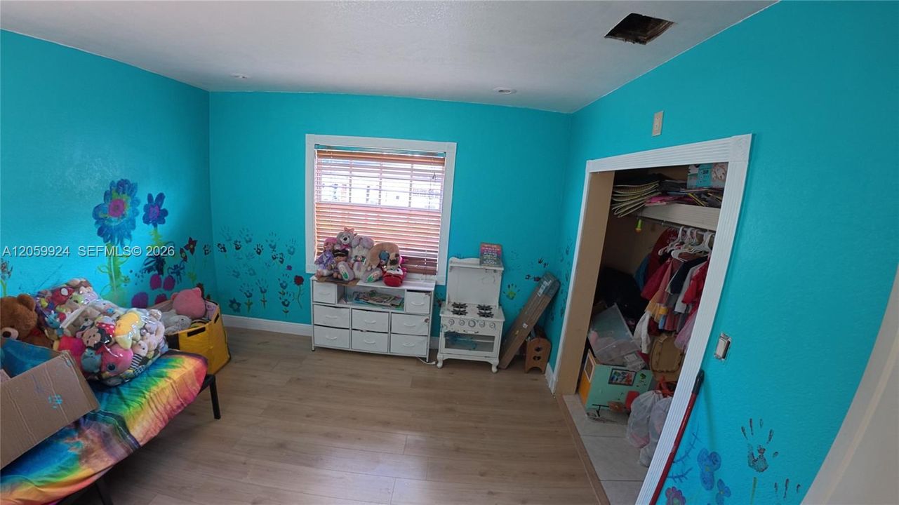 En Venta: $475,000 (4 camas, 3 baños, 1485 Pies cuadrados)