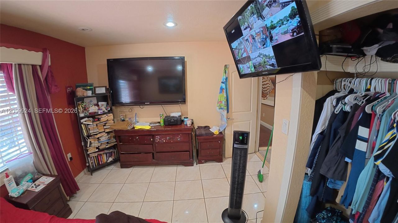 En Venta: $475,000 (4 camas, 3 baños, 1485 Pies cuadrados)