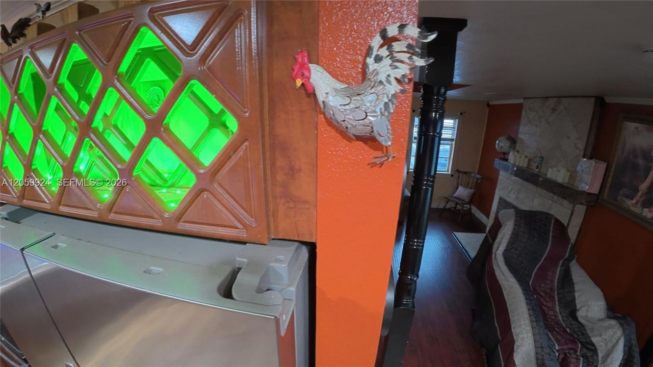 En Venta: $475,000 (4 camas, 3 baños, 1485 Pies cuadrados)