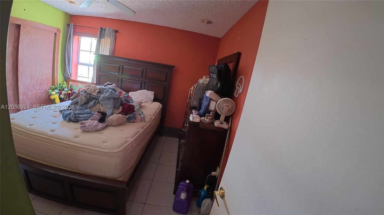 En Venta: $475,000 (4 camas, 3 baños, 1485 Pies cuadrados)