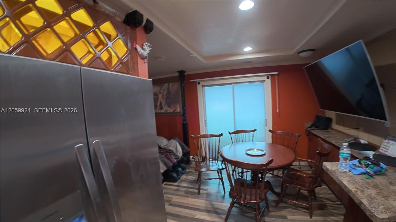 En Venta: $475,000 (4 camas, 3 baños, 1485 Pies cuadrados)