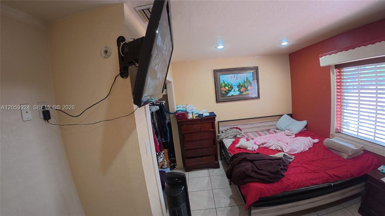 En Venta: $475,000 (4 camas, 3 baños, 1485 Pies cuadrados)