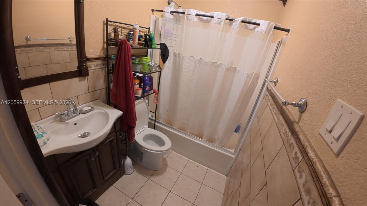 En Venta: $475,000 (4 camas, 3 baños, 1485 Pies cuadrados)