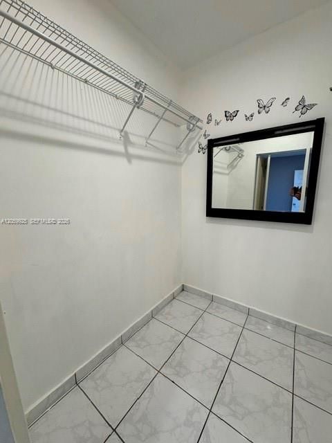 В аренду: $2,450 (2 спален, 2 ванн, 1214 Квадратных фут)