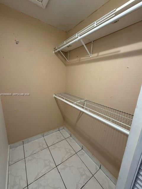 В аренду: $2,450 (2 спален, 2 ванн, 1214 Квадратных фут)