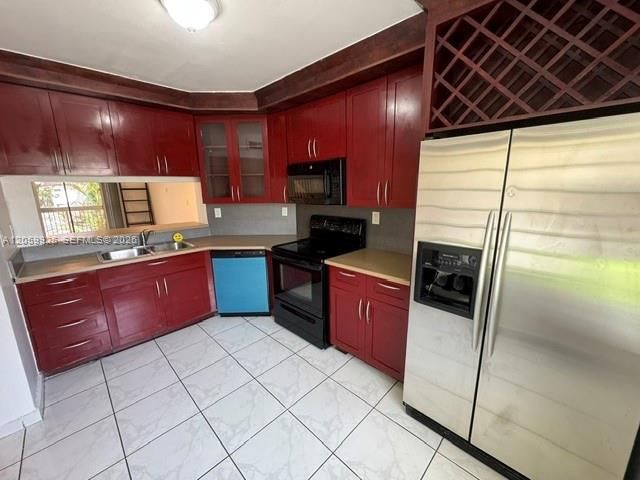 В аренду: $2,450 (2 спален, 2 ванн, 1214 Квадратных фут)