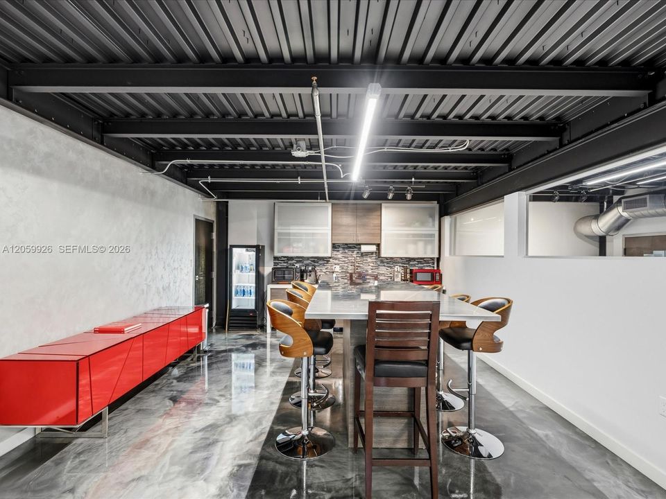 For Sale: $2,199,999 (0 beds, 0 baths, 0 Square Feet)