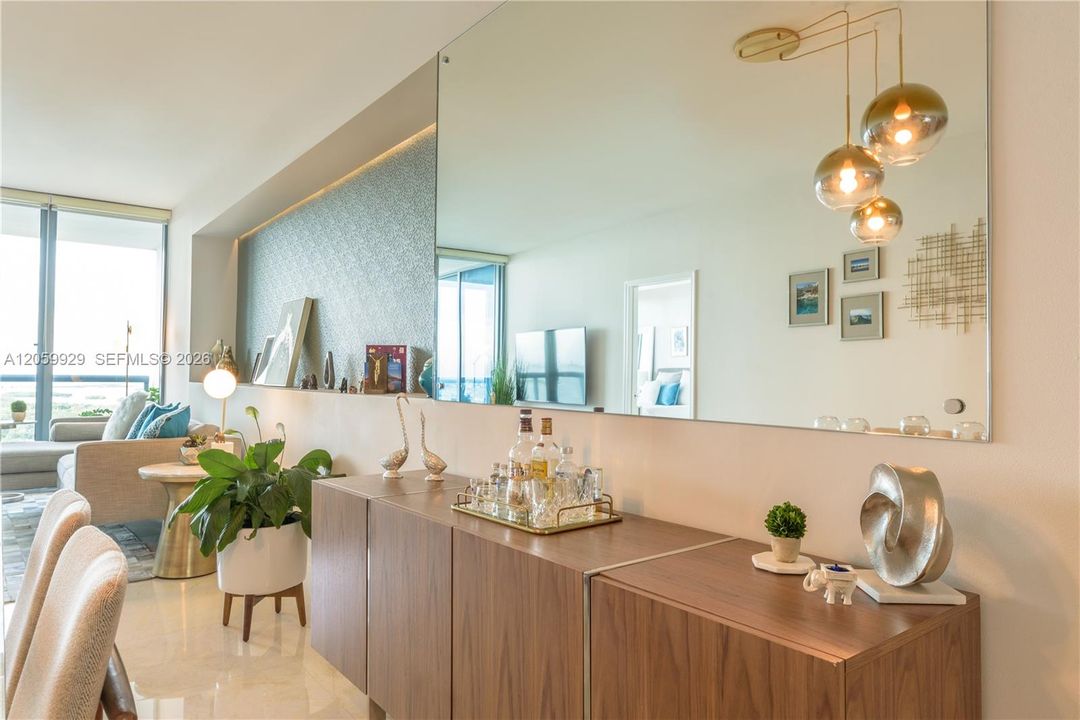 В аренду: $4,650 (2 спален, 2 ванн, 1158 Квадратных фут)