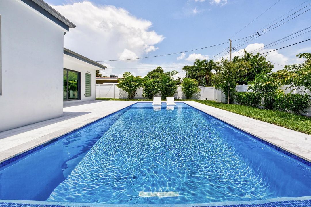 013-062-Pool-1500x1000