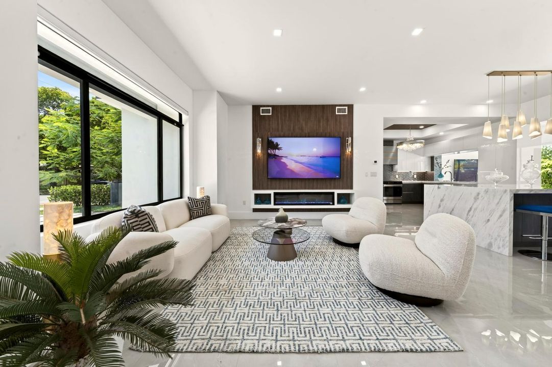 030-016-Living Room-1500x1000