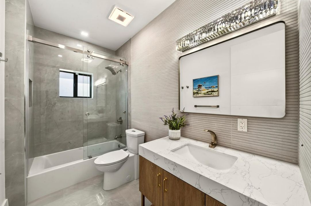 058-031-Bathroom-1500x999