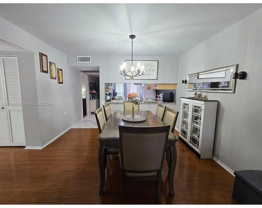На продажу: $179,900 (3 спален, 2 ванн, 1119 Квадратных фут)