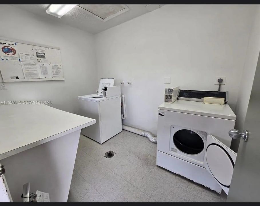 На продажу: $179,900 (3 спален, 2 ванн, 1119 Квадратных фут)