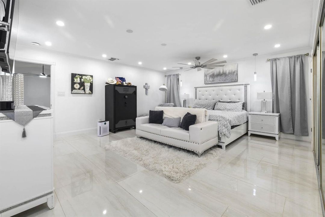 Neargarder Property-117