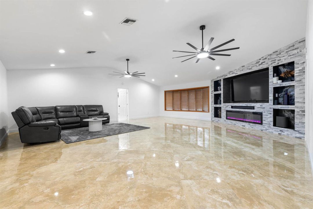 Neargarder Property-88
