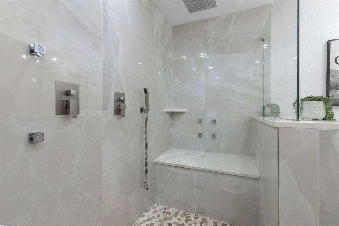 Neargarder Property-127