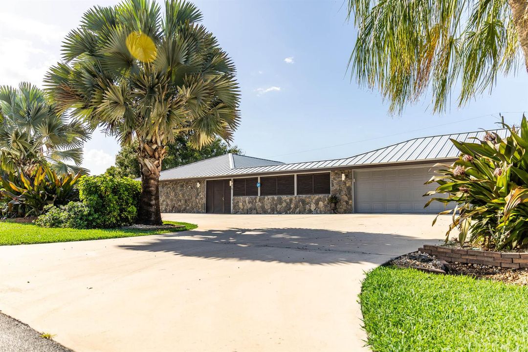 Neargarder Property-24