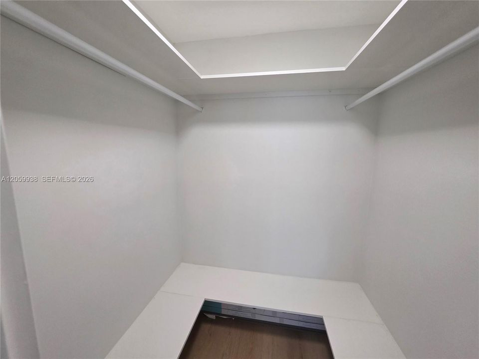 В аренду: $2,350 (2 спален, 1 ванн, 924 Квадратных фут)