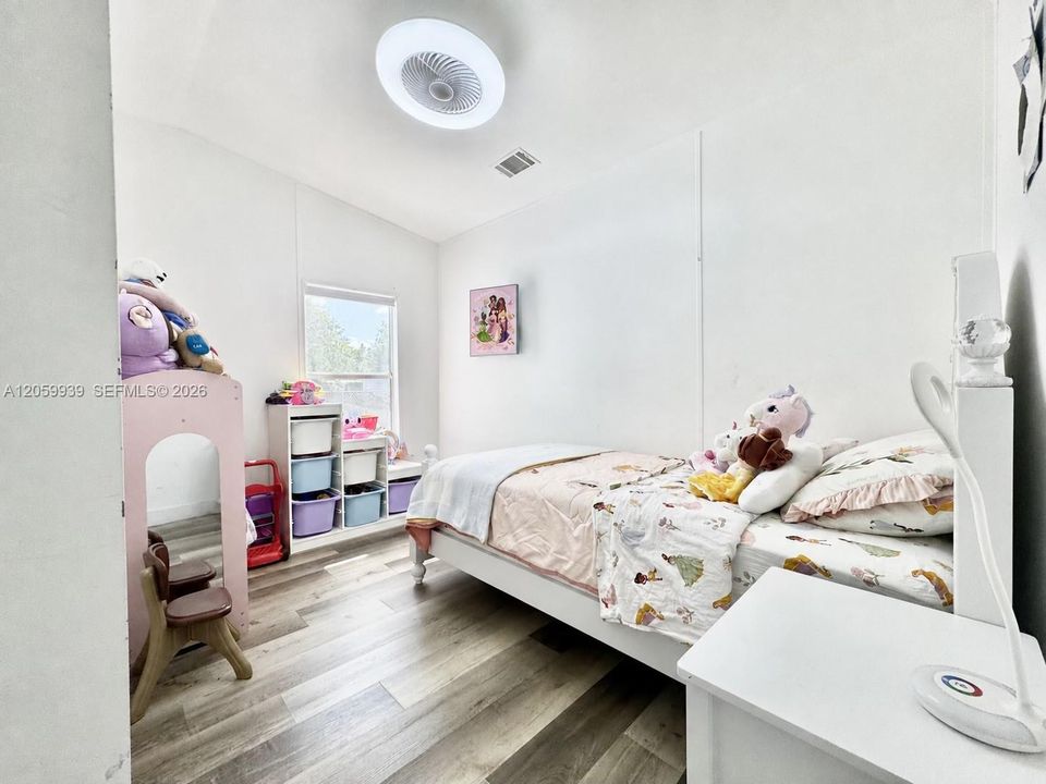В аренду: $2,500 (3 спален, 2 ванн, 1056 Квадратных фут)