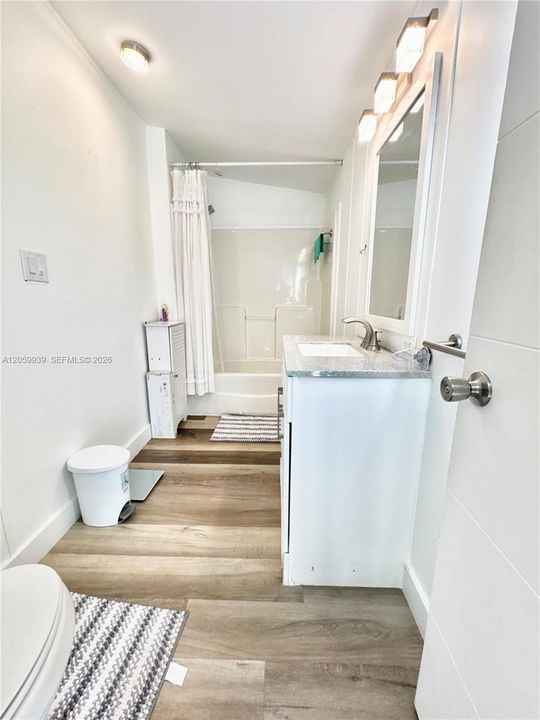 В аренду: $2,500 (3 спален, 2 ванн, 1056 Квадратных фут)