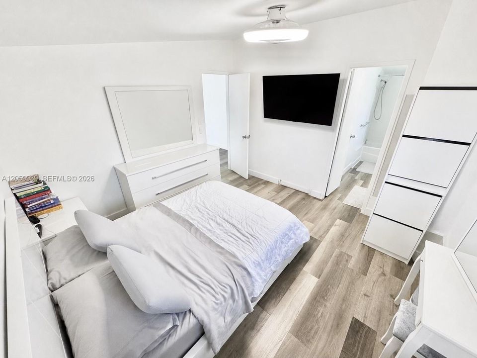В аренду: $2,500 (3 спален, 2 ванн, 1056 Квадратных фут)