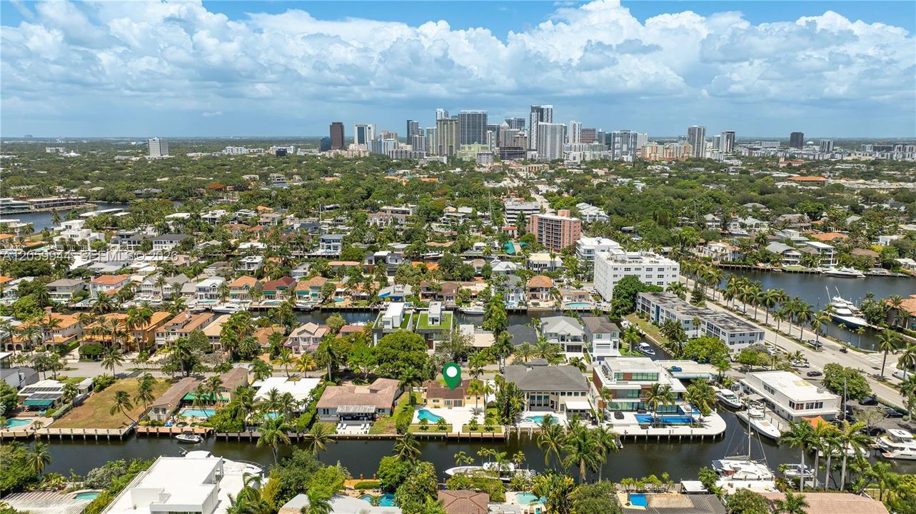 На продажу: $3,750,000 (3 спален, 3 ванн, 1646 Квадратных фут)