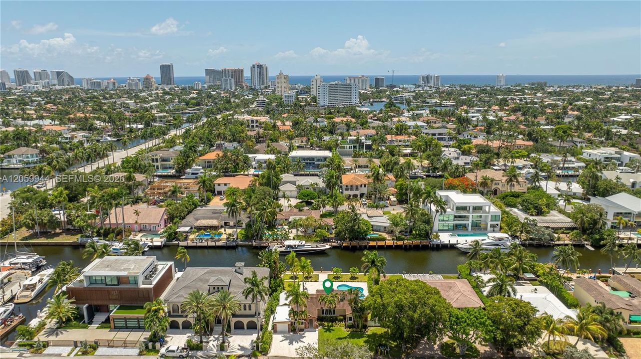 На продажу: $3,750,000 (3 спален, 3 ванн, 1646 Квадратных фут)