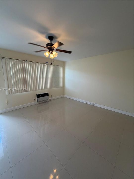En Venta: $82,900 (1 camas, 1 baños, 585 Pies cuadrados)