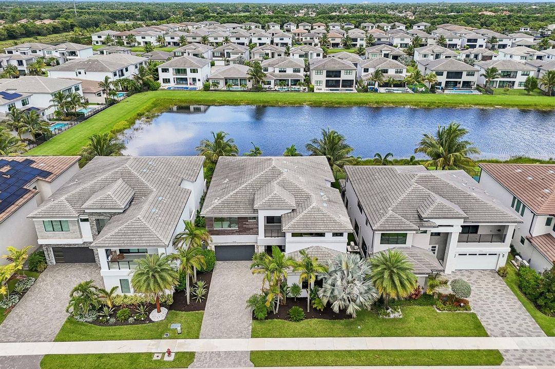 60-web-or-mls-Rainbow Falls Trl-S0207-05