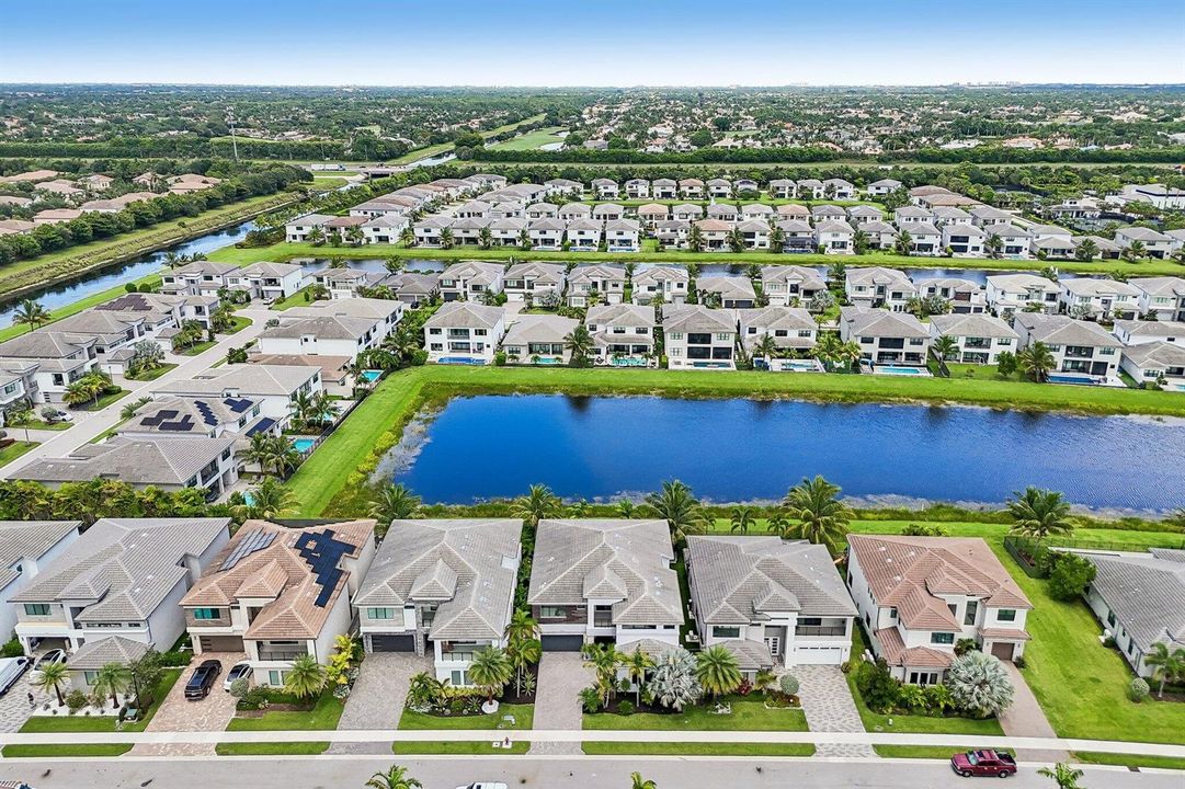 63-web-or-mls-Rainbow Falls Trl-S0207-06