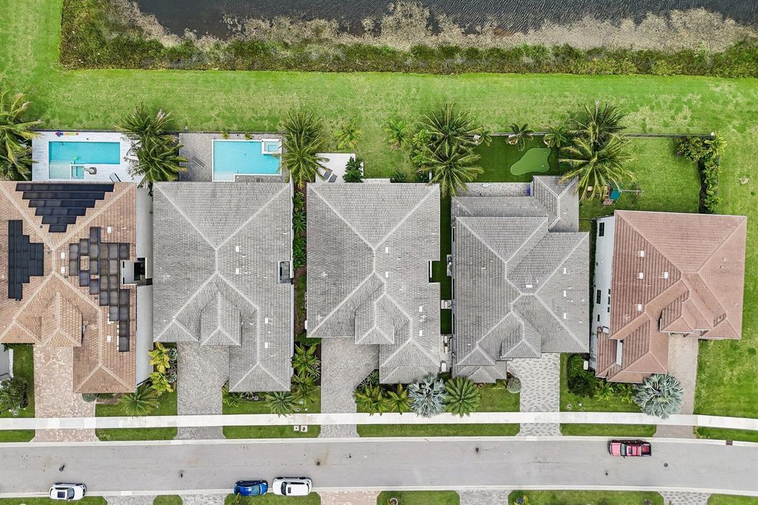 49-web-or-mls-Rainbow Falls Trl-S0207-04