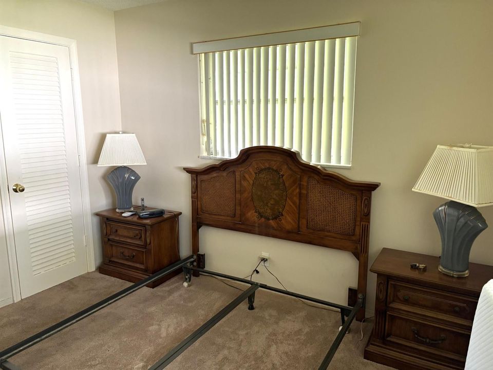 2nd bedroom
