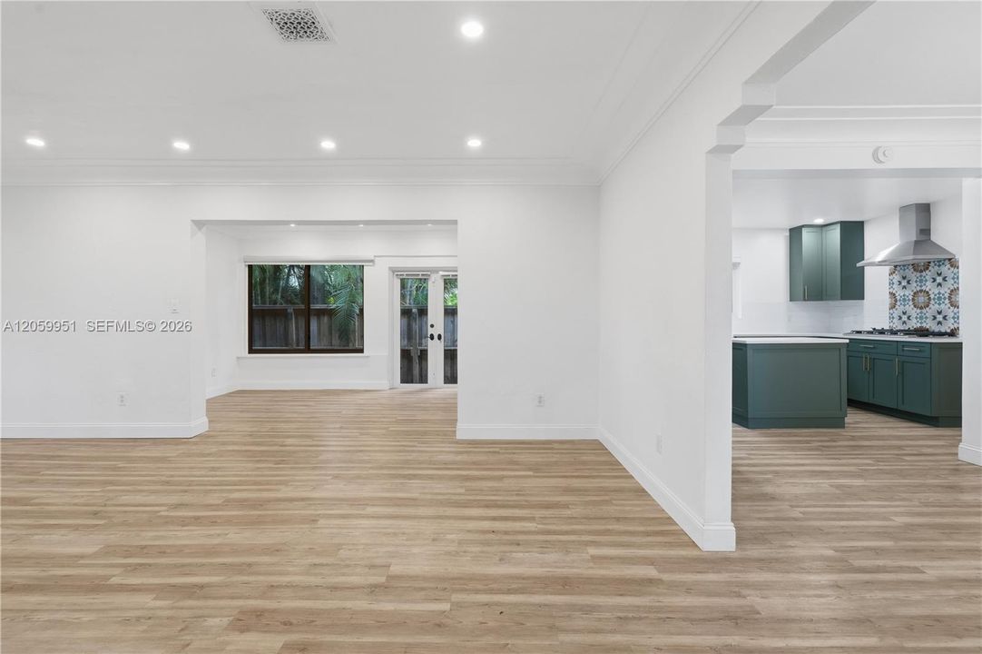 На продажу: $749,000 (2 спален, 2 ванн, 0 Квадратных фут)