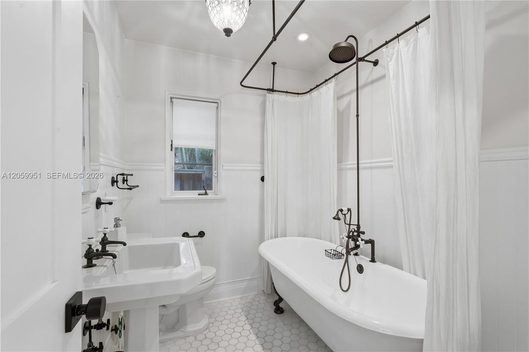 2nd bathroom