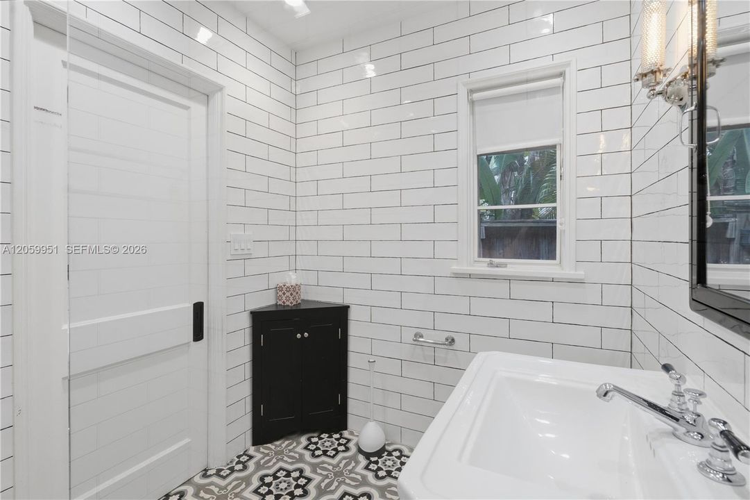 2nd bathroom