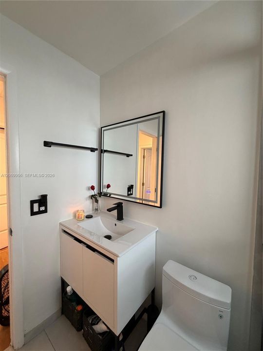 В аренду: $2,900 (3 спален, 1 ванн, 950 Квадратных фут)