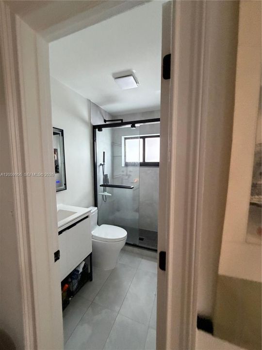 В аренду: $2,900 (3 спален, 1 ванн, 950 Квадратных фут)