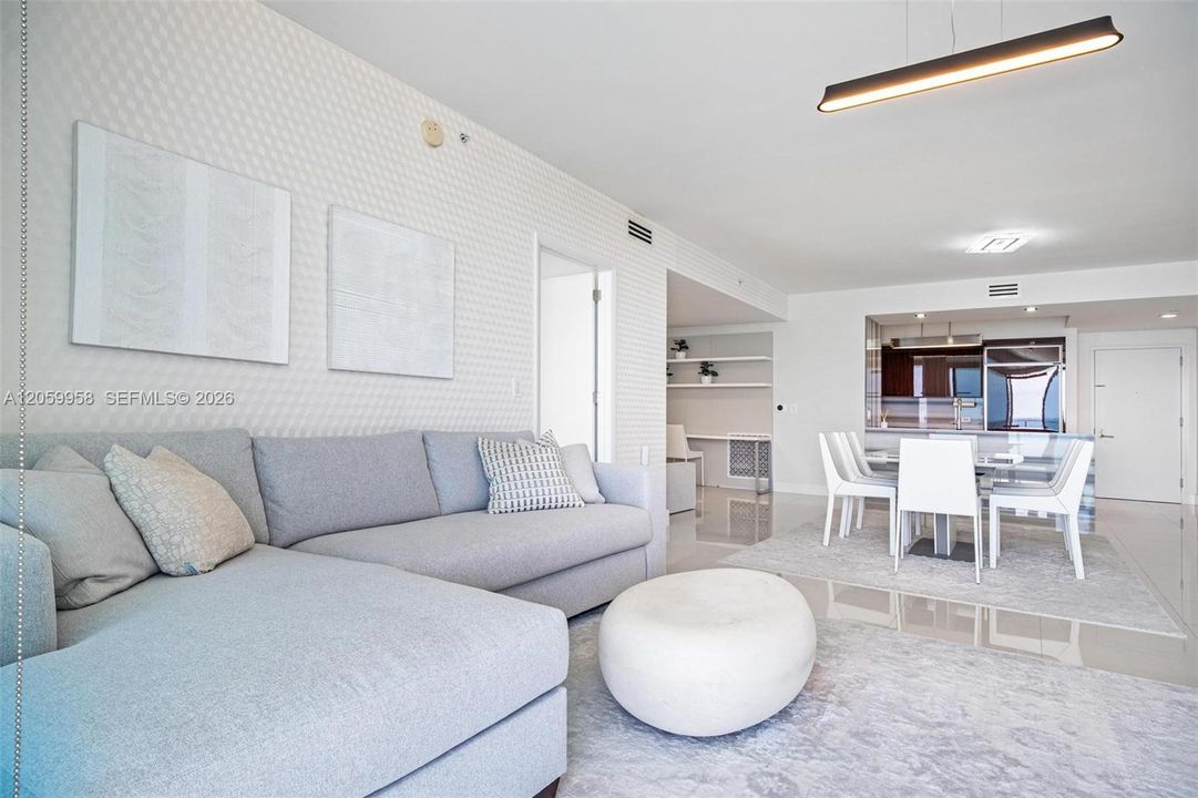 В аренду: $7,500 (3 спален, 3 ванн, 1691 Квадратных фут)