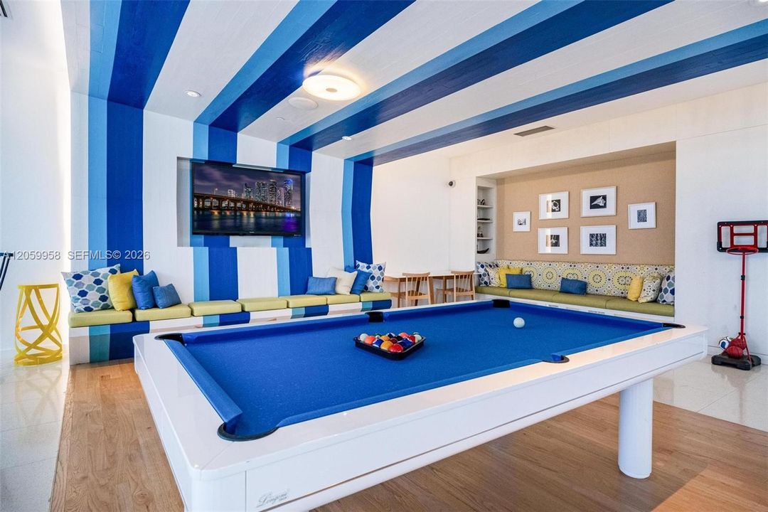 В аренду: $7,500 (3 спален, 3 ванн, 1691 Квадратных фут)