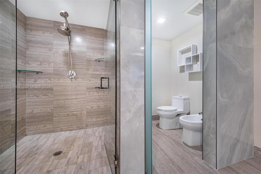 В аренду: $7,500 (3 спален, 3 ванн, 1691 Квадратных фут)