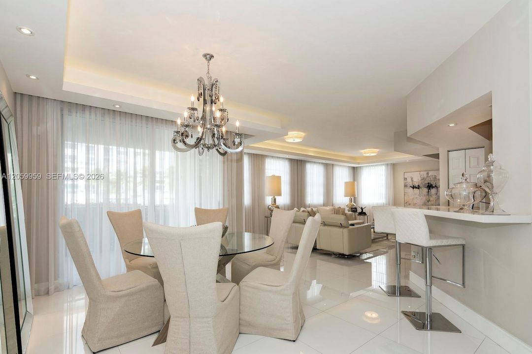 For Rent: $5,300 (2 beds, 2 baths, 1320 Square Feet)