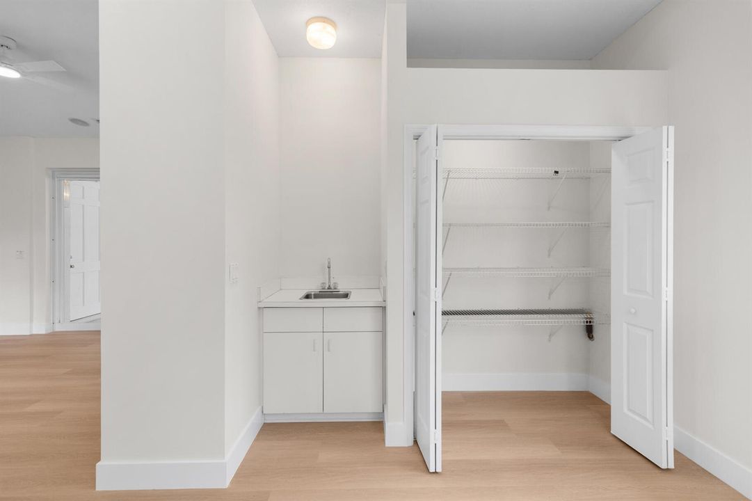 Separate office space off Master