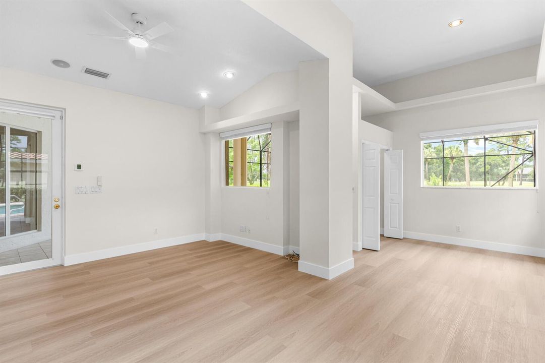 Separate office space off Master