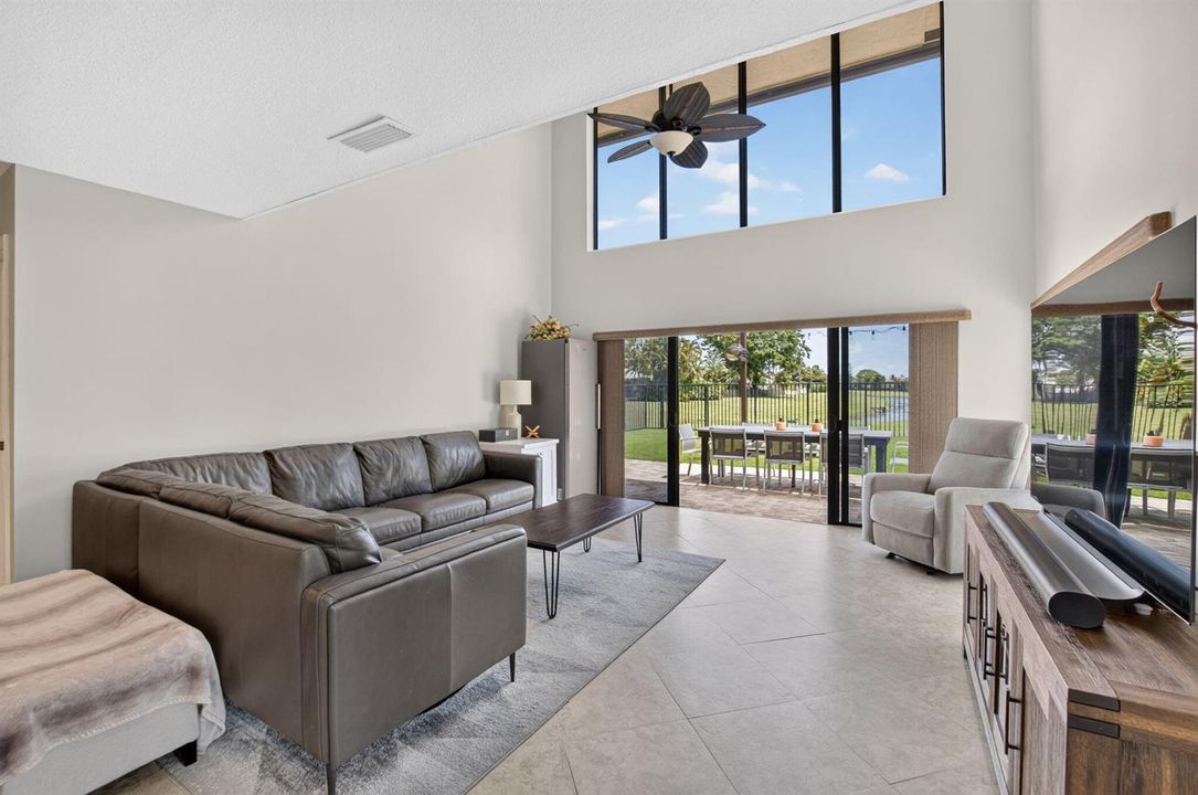 Living - 2833 SW 6 St., Delray Bch