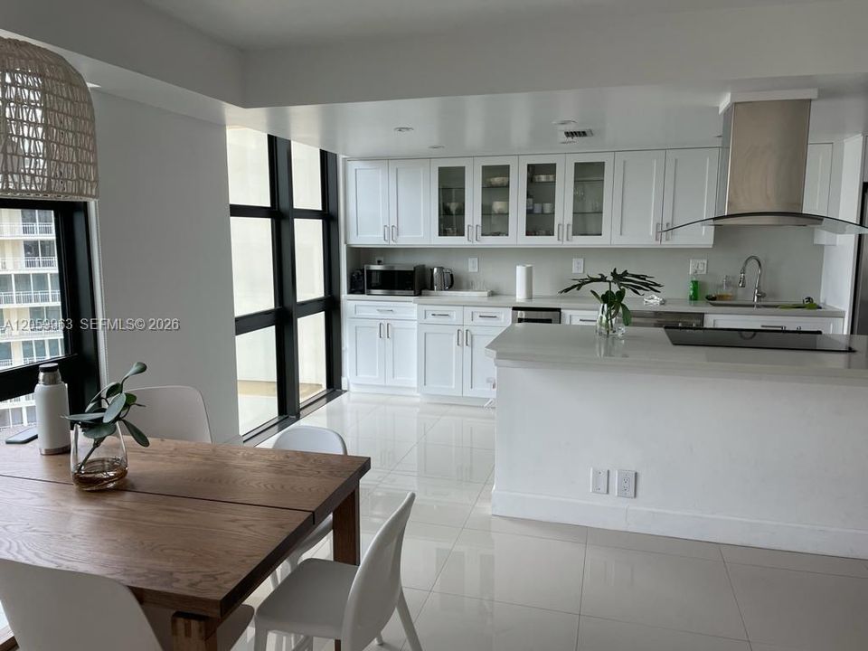 En Renta: $9,600 (3 camas, 2 baños, 1782 Pies cuadrados)