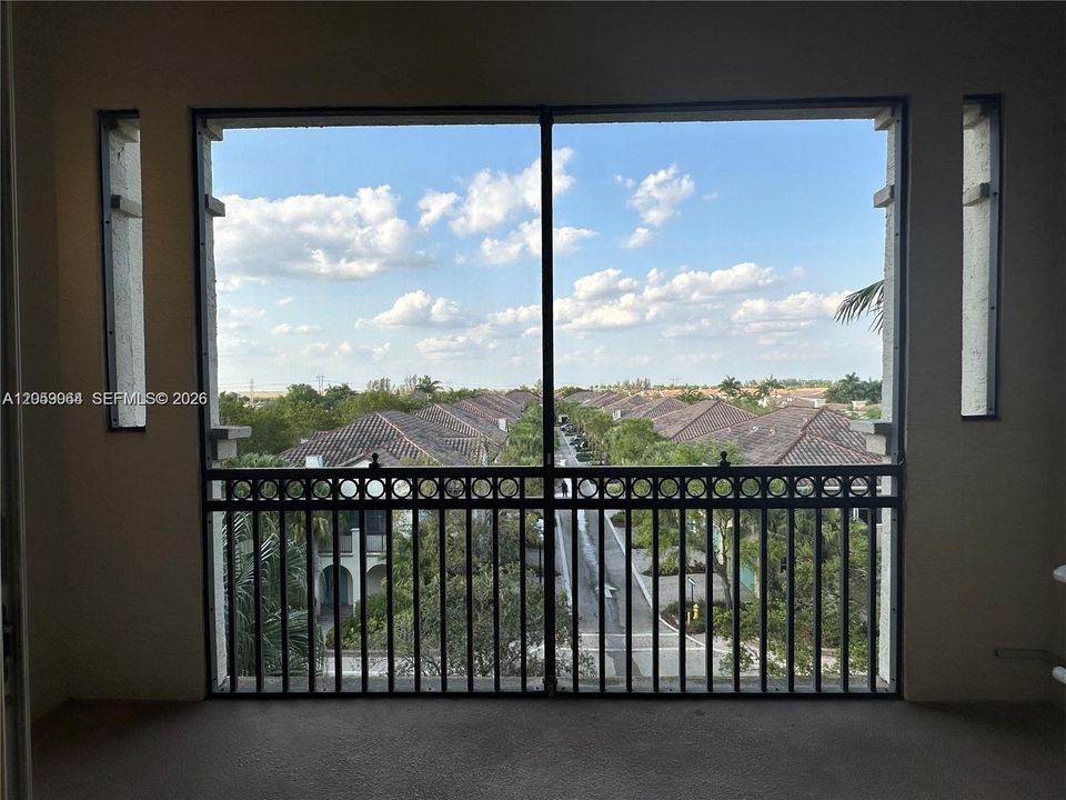 En Venta: $374,999 (2 camas, 2 baños, 1174 Pies cuadrados)