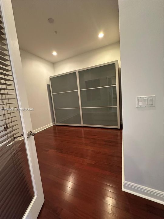 En Venta: $374,999 (2 camas, 2 baños, 1174 Pies cuadrados)
